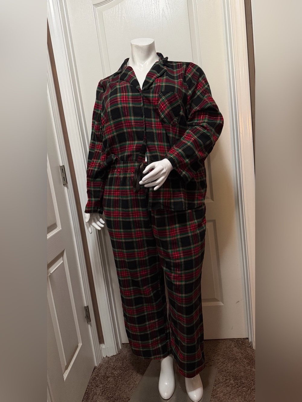 Lane Bryant Cacique Plaid Sleep
Set size 18/20